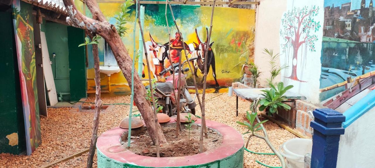 Hostel 111 By Gurukulam. Pondicherry Ngoại thất bức ảnh